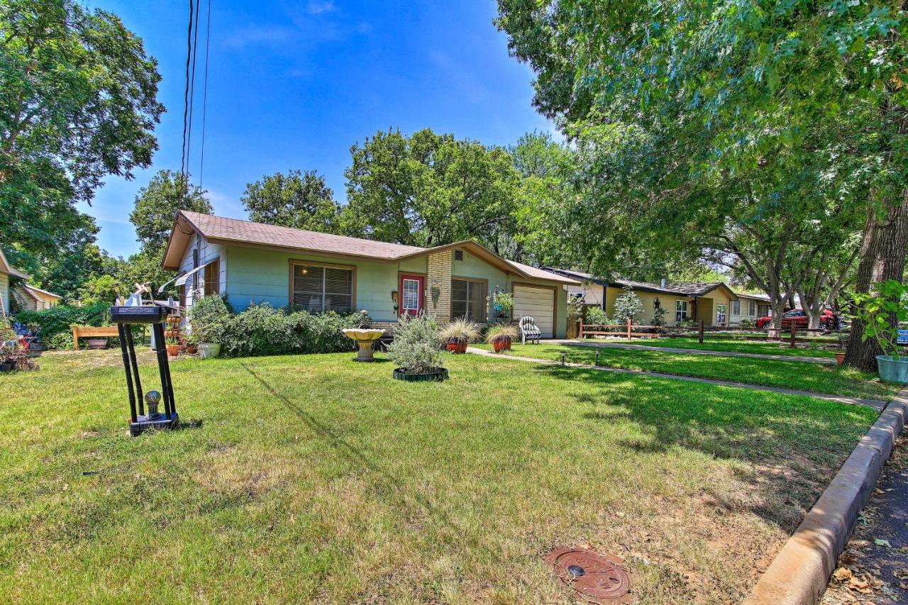 Fredericksburg Home 8 Blocks To Main St And Wineries Exterior photo